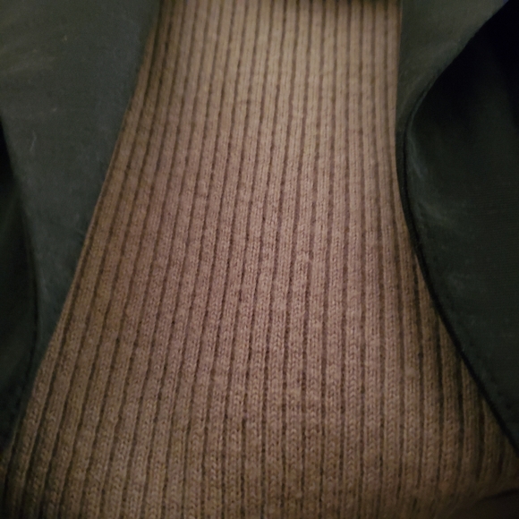 Rene Rowan | Vintage Ribbed Lambswool Turtleneck - Picture 2 of 5